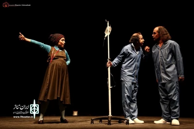 نگاهی به نمایش «منهای دو»

ما نمی‌دانیم کجا میرویم پس بیراهه نمی‌ریم ...!
