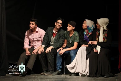 آژدهاک وارد می‌شود