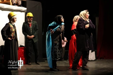 آژدهاک وارد می‌شود
