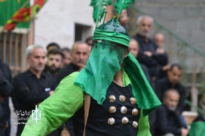 اشک خورشید چشم ماه