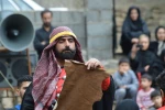 اشک خورشید چشم ماه