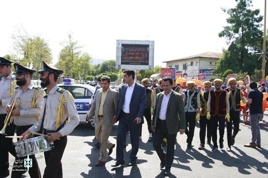دهمین جشنواره تئاتر خیابانی شهروند لاهیجان