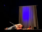 نمایش آپارتمان لاله در رشت به روی صحنه رفت 6