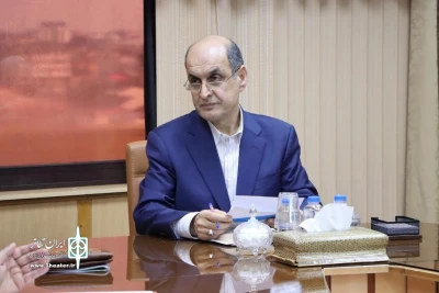 نشست صمیمانه اهالی تئاتر گیلان با استاندار برگزار شد