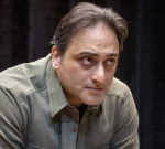 در زمان اجرای تئاتر احساس خوشبختی می کنم 3