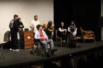 در حوزه تاتر معلولین سالن مناسب 
مکان تمرین مناسب معلولین  
جشنواره های مختلف اجتماعی چالشی درست در این حوزه برگذار نمیشود . 3